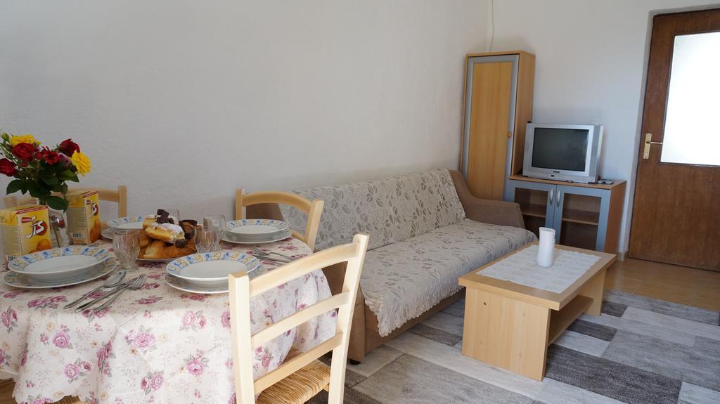 Apartments Red Rose Nin Zewnętrze zdjęcie