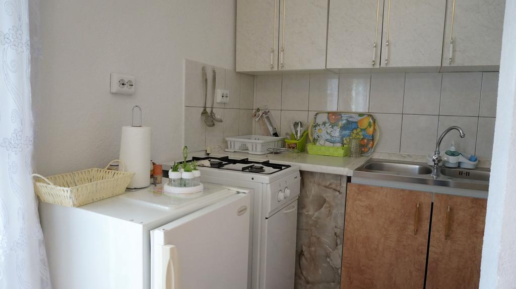 Apartments Red Rose Nin Zewnętrze zdjęcie